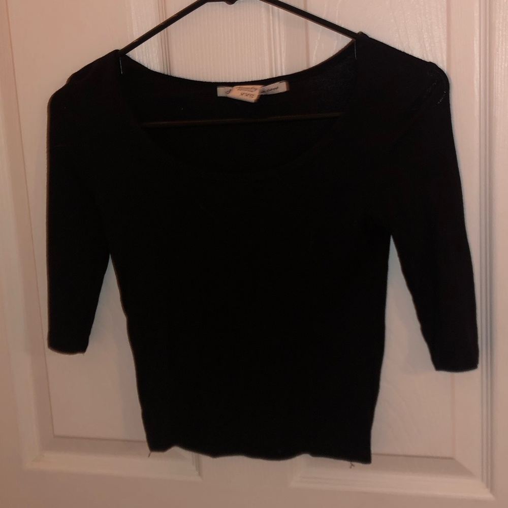 Black Quarter Sleeve